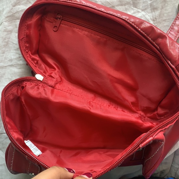 red faux leather bag - Picture 7 of 9